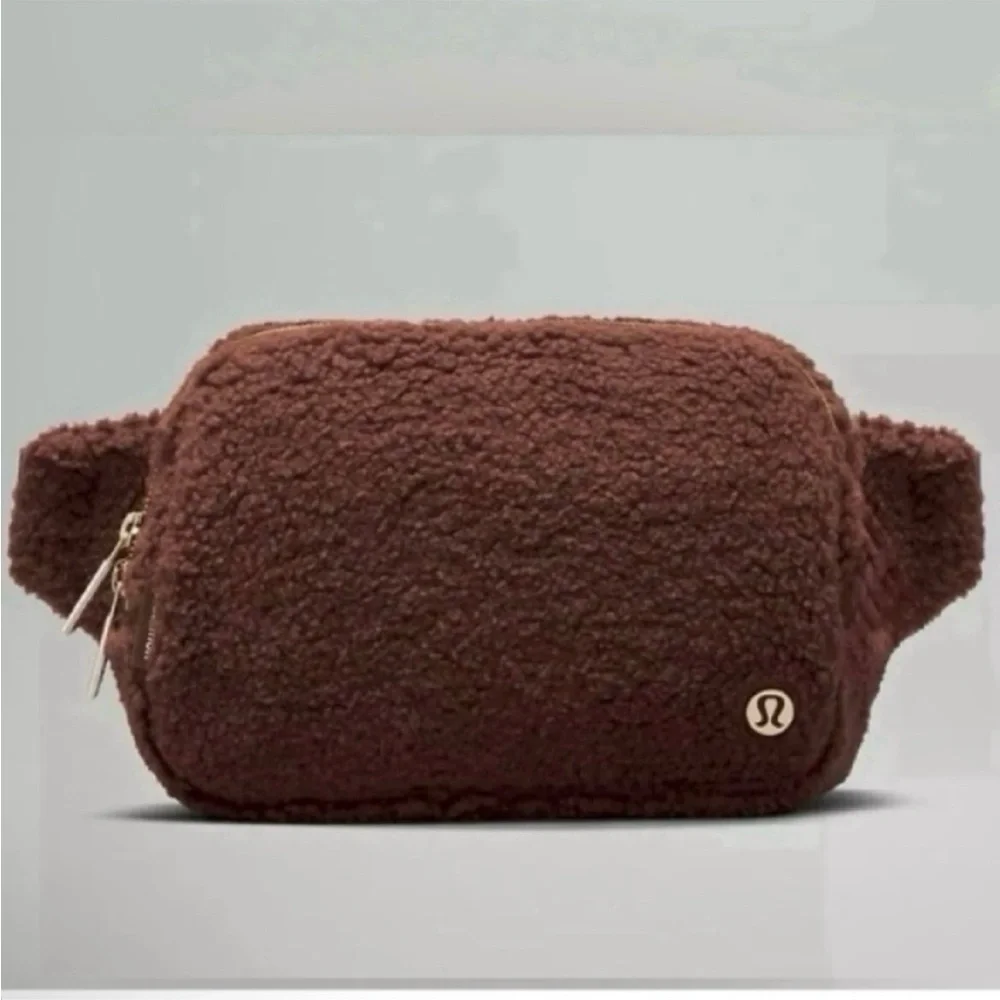 NWT- Lululemon Everywhere Belt Bag Large 2L Brown Fleece - Picture 1 of 13